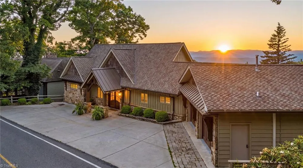 777 Green Hill Road Blowing Rock, NC 28605