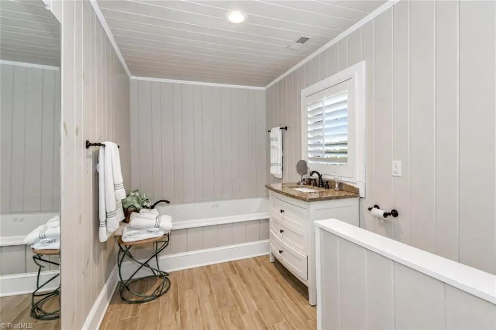777 Green Hill Road Blowing Rock, NC 28605