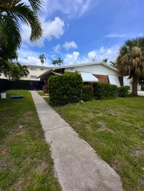 121 Cleveland Street #3