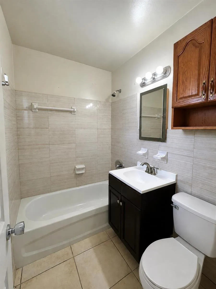 121 Cleveland Street #3 