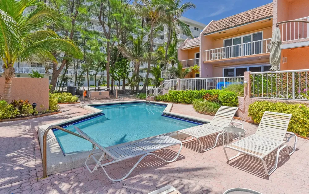 1172 Hillsboro Mile #2-4 Hillsboro Beach, FL 33062