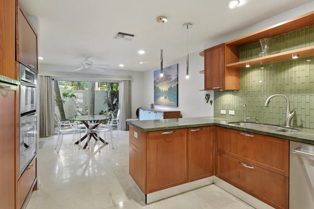 1172 Hillsboro Mile #2-4 Hillsboro Beach, FL 33062