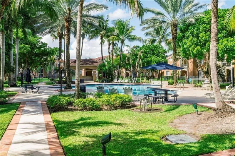 8020 NOB HILL ROAD #206 Tamarac, FL 33321