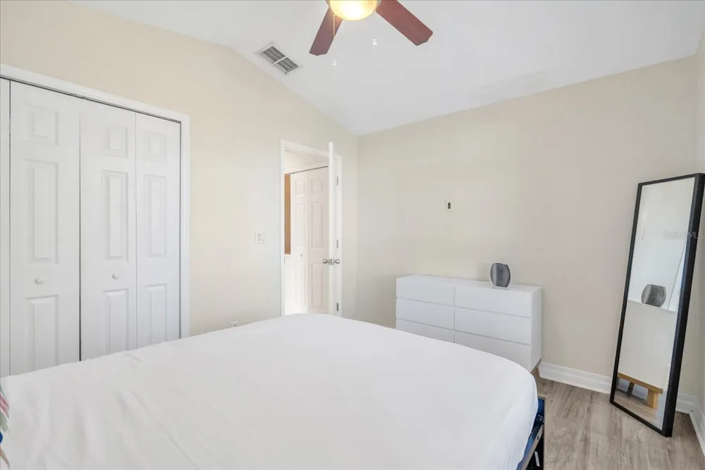 111 PINEWOOD DRIVE Davenport, FL 33896