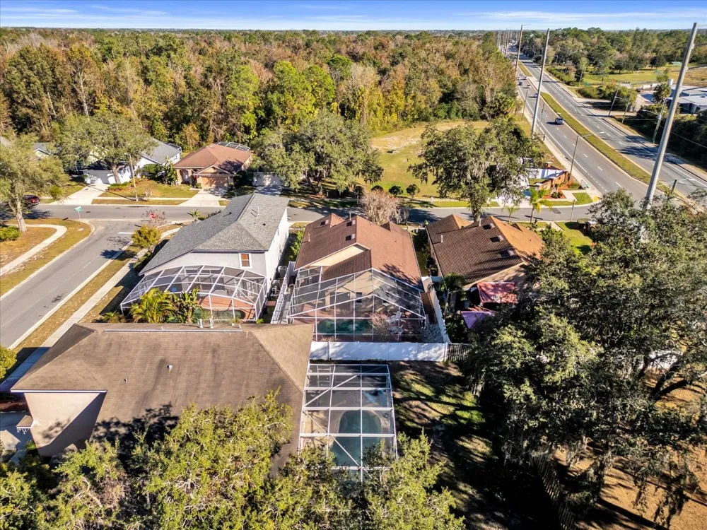 111 PINEWOOD DRIVE Davenport, FL 33896