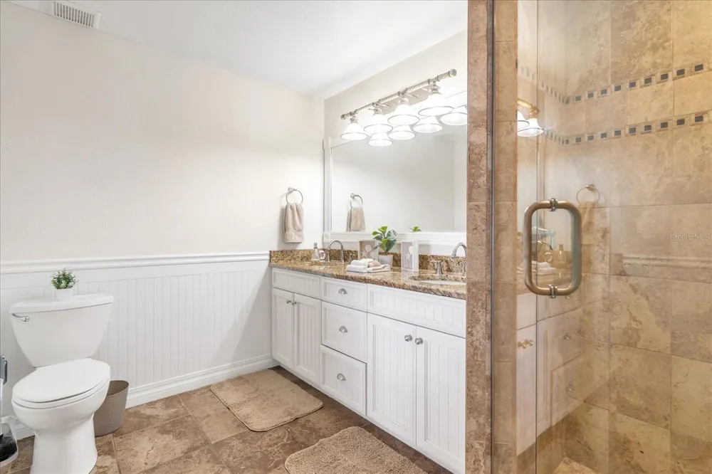 111 PINEWOOD DRIVE Davenport, FL 33896