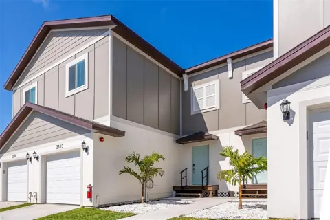 2108 SEBRING PLACE
