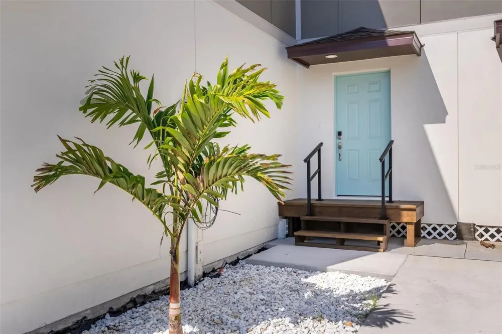 2108 SEBRING PLACE Clearwater, FL 33760