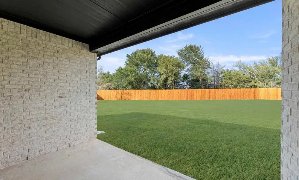 2203 Washington Street Princeton, TX 75407