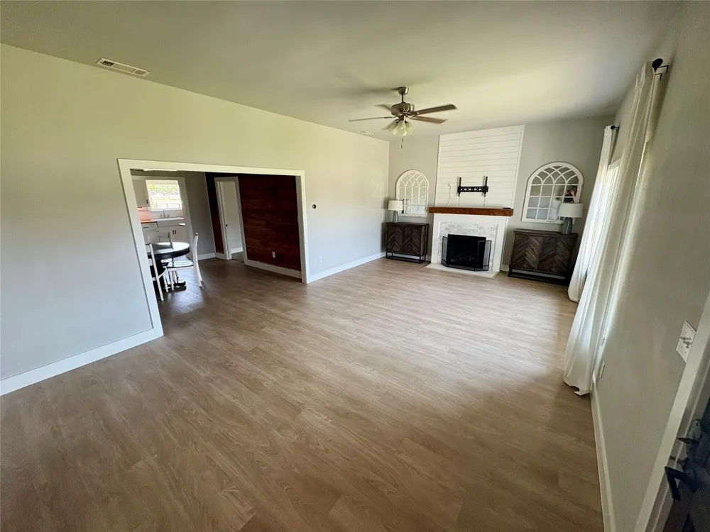300 W Main Street Gunter, TX 75058