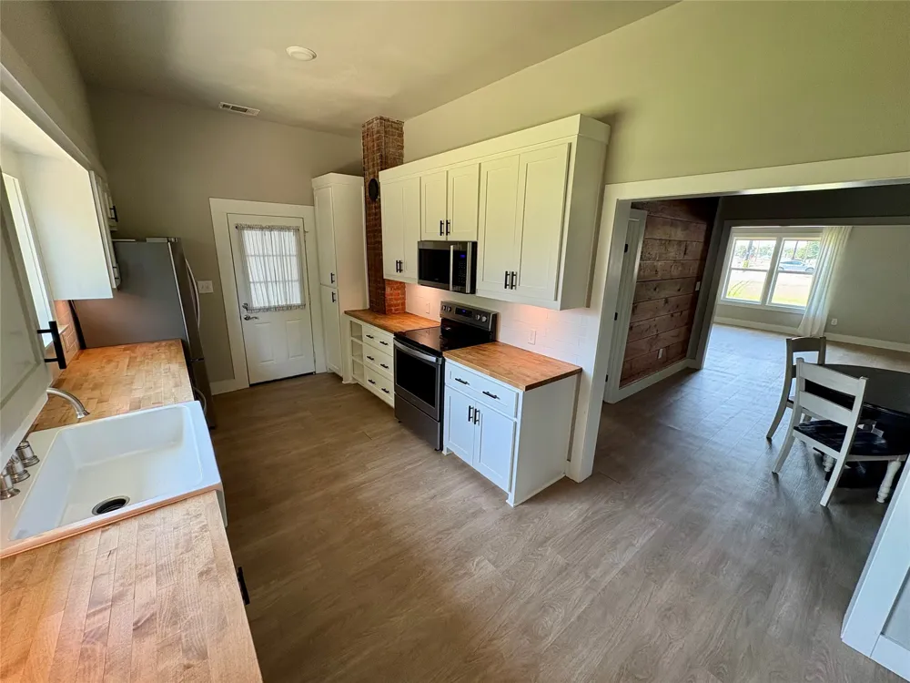 300 W Main Street Gunter, TX 75058