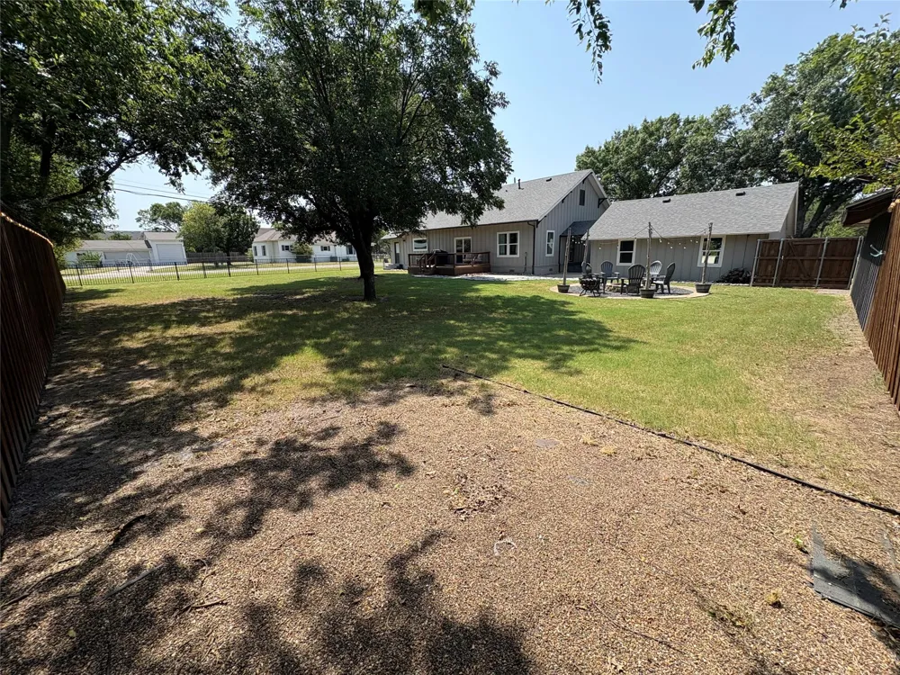 300 W Main Street Gunter, TX 75058