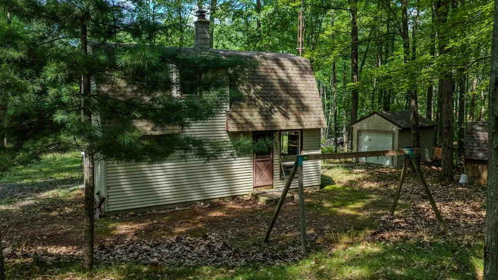 598 M-37 Baldwin, MI 49304