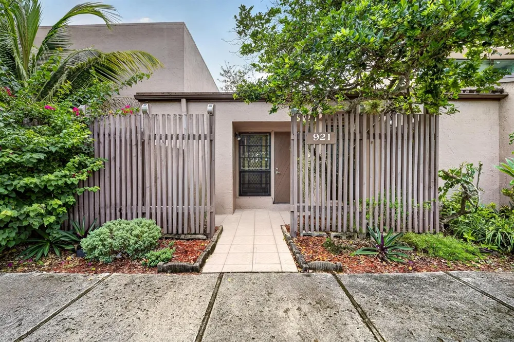 921 NW 122ND TERRACE Pembroke Pines, FL 33026