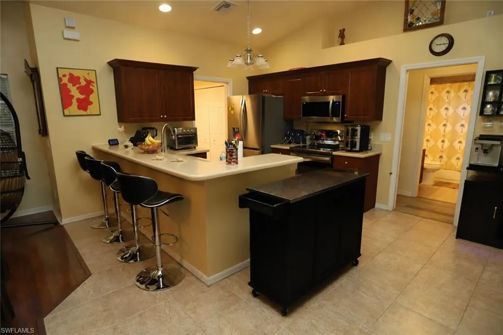 1098 Mission Lane Labelle, FL 33935