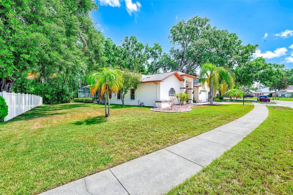 9757 HERMOSILLO DRIVE New Port Richey, FL 34655