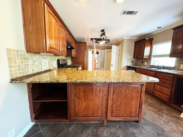 2414 Brandon Street Dallas, TX 75211