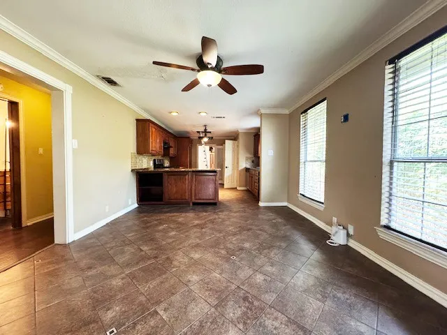 2414 Brandon Street Dallas, TX 75211