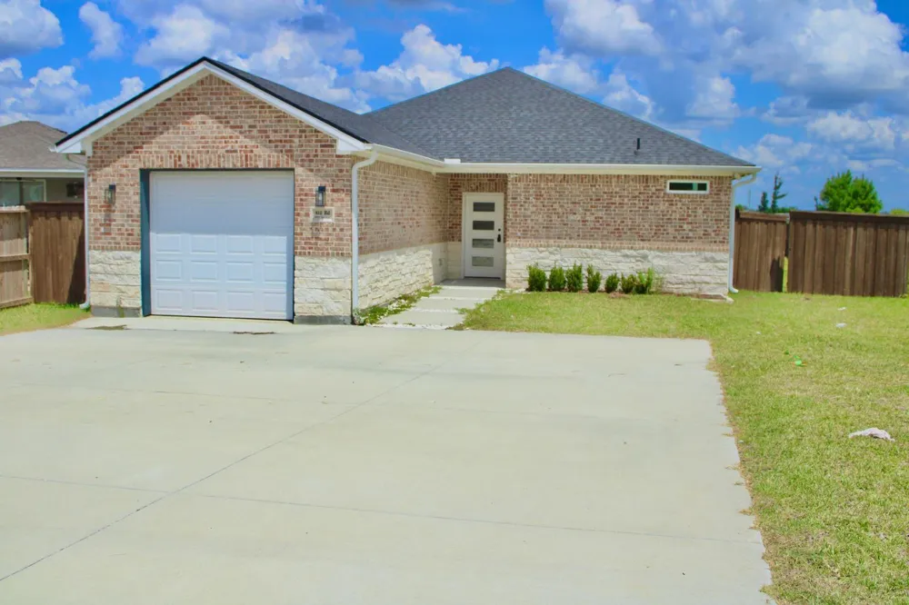 812 Road 57071 Cleveland, TX 77327