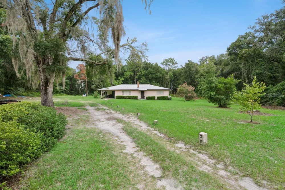 6184 NE 54TH BOULEVARD Wildwood, FL 34785