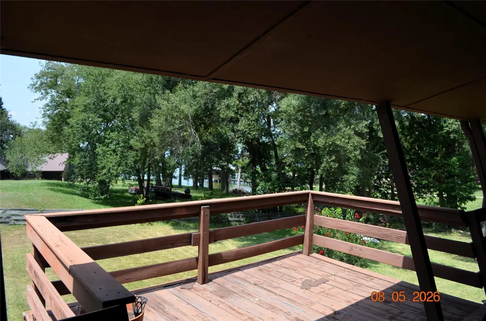 242 Lamenda Avenue Livingston, TX 77351