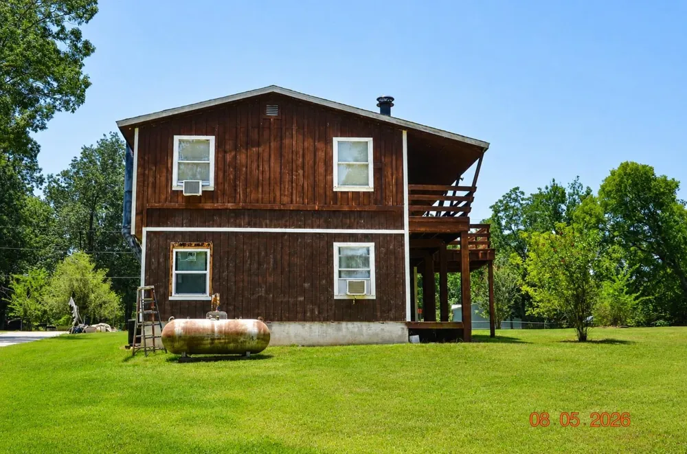 242 Lamenda Avenue Livingston, TX 77351