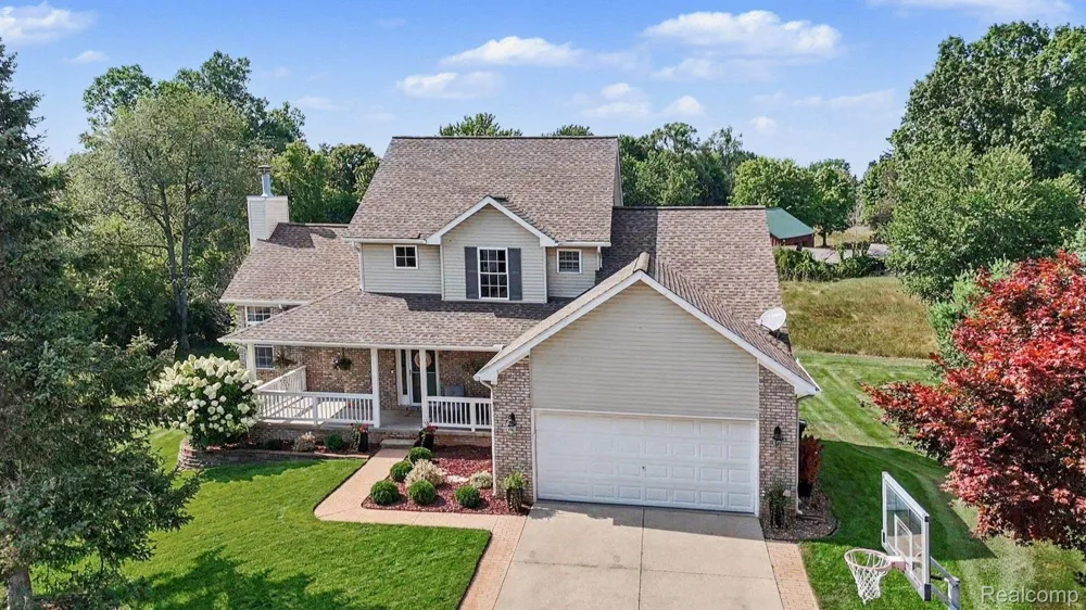 1134 Brookside Court Oxford Charter Township, MI 48371