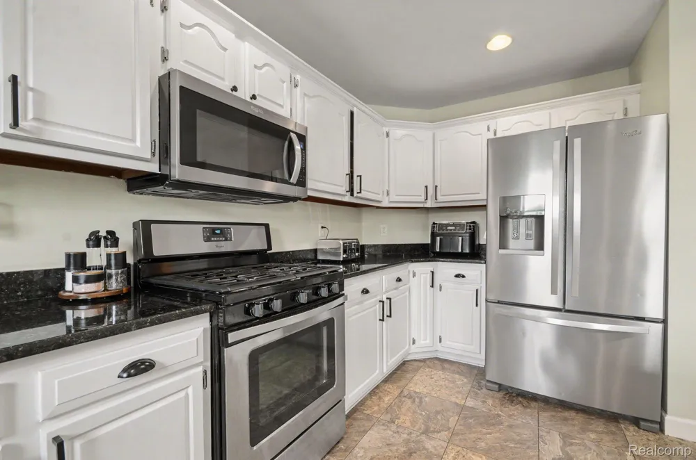 1134 Brookside Court Oxford Charter Township, MI 48371