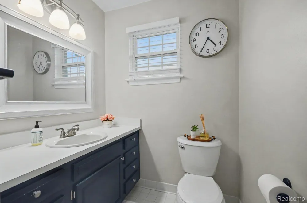 1134 Brookside Court Oxford Charter Township, MI 48371