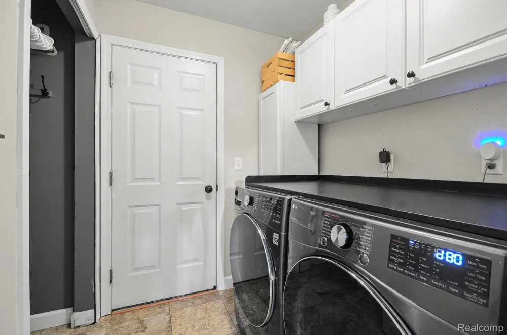 1134 Brookside Court Oxford Charter Township, MI 48371