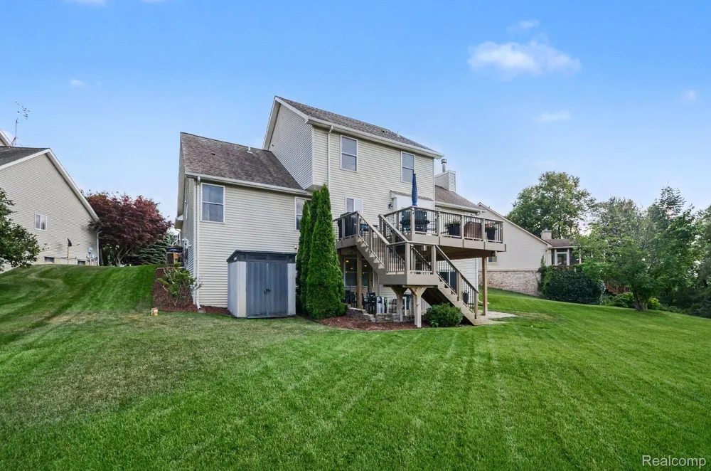 1134 Brookside Court Oxford Charter Township, MI 48371