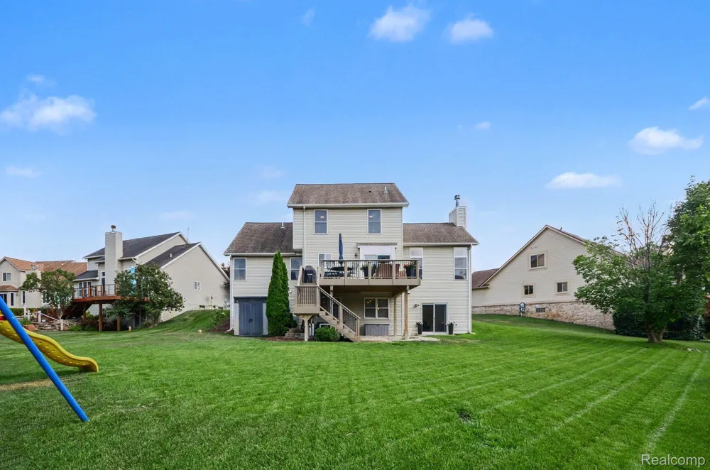 1134 Brookside Court Oxford Charter Township, MI 48371