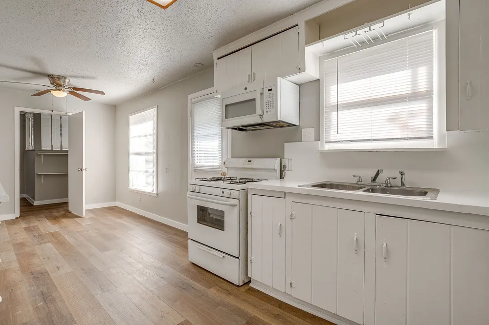 3112 Willow Park Street Richland Hills, TX 76118
