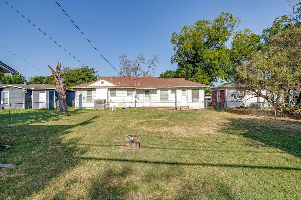 3112 Willow Park Street Richland Hills, TX 76118