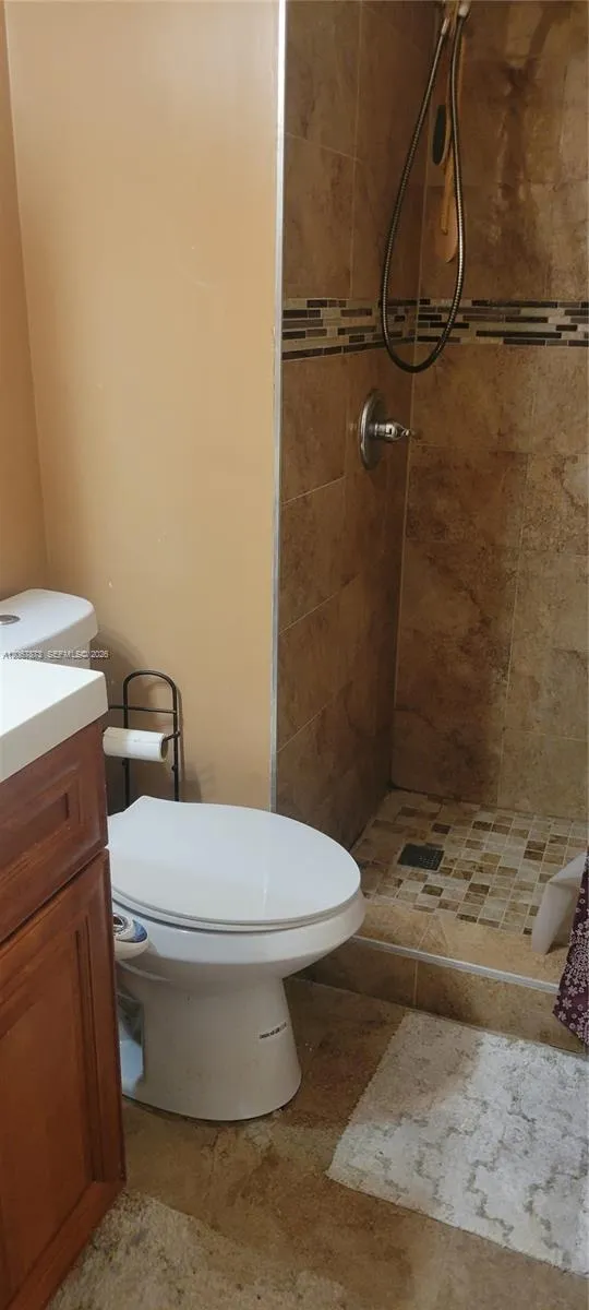 1743 NE 141st St North Miami, FL 33181