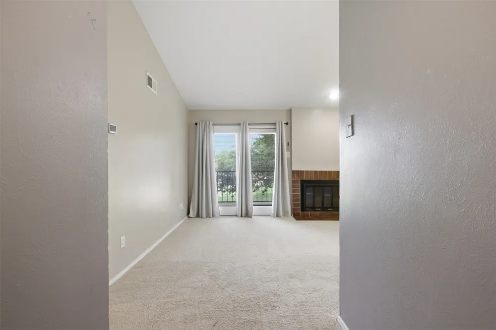 5909 Lake Hubbard Parkway #211 Garland, TX 75043