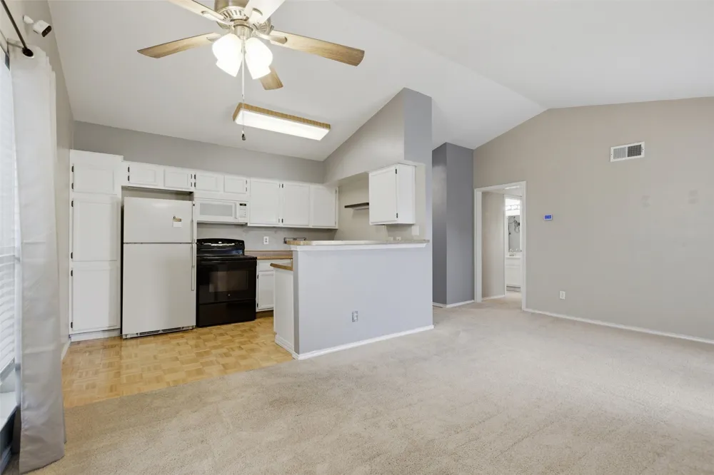 5909 Lake Hubbard Parkway #211 Garland, TX 75043