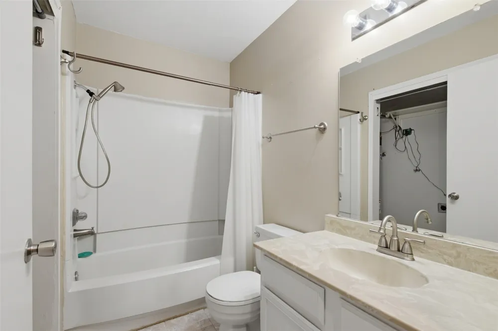 5909 Lake Hubbard Parkway #211 Garland, TX 75043