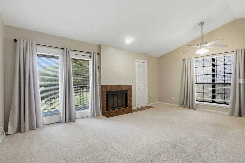 5909 Lake Hubbard Parkway #211 Garland, TX 75043