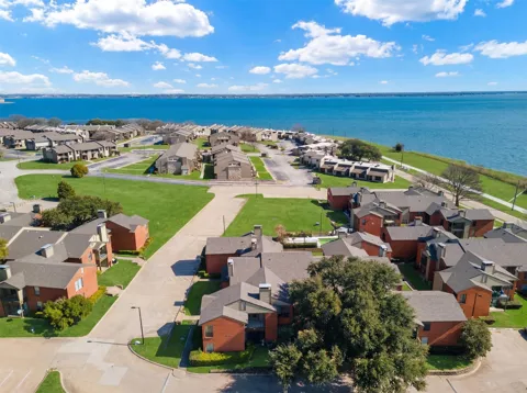 5909 Lake Hubbard Parkway #211