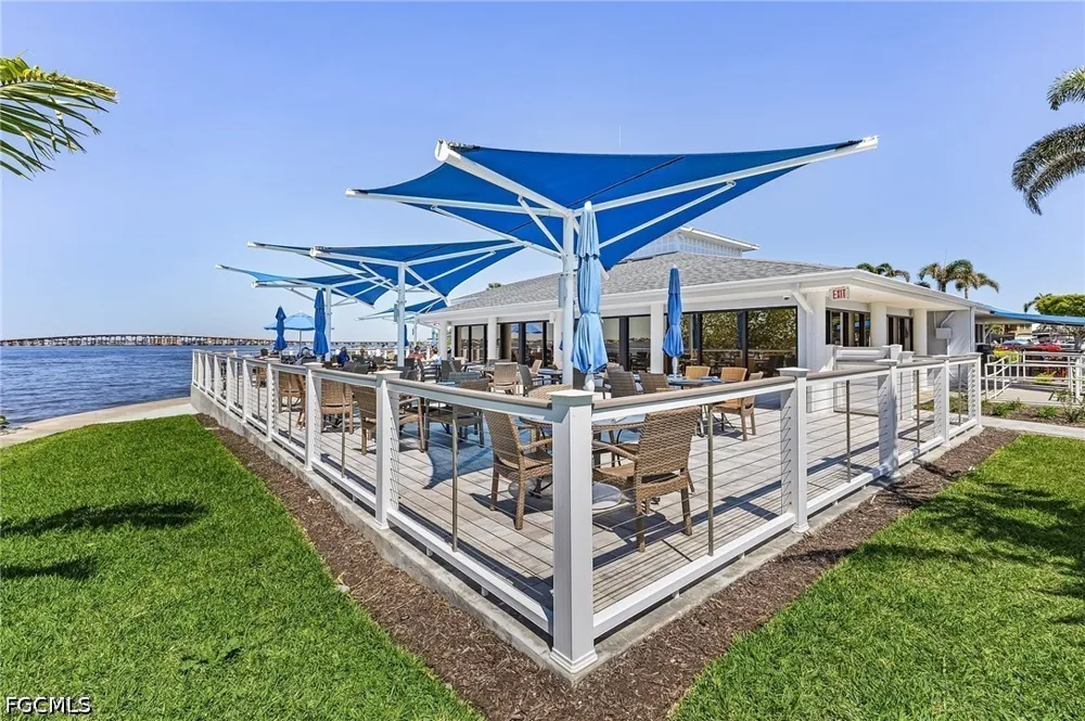 Steamboat Bend #104 Fort Myers, FL 33919