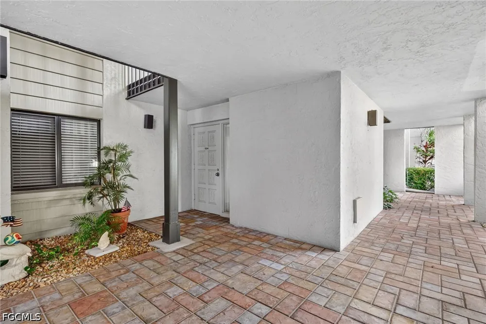 Steamboat Bend #104 Fort Myers, FL 33919