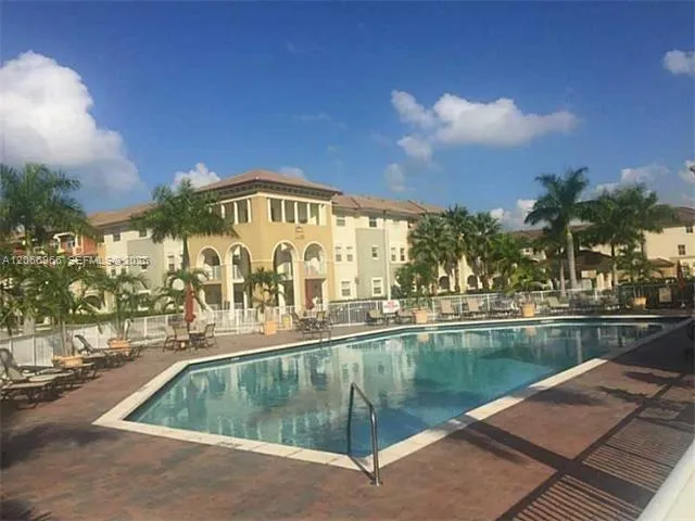 11503 NW 89th St #103 Doral, FL 33178