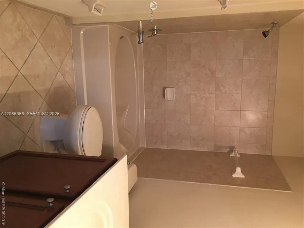 11503 NW 89th St #103 Doral, FL 33178