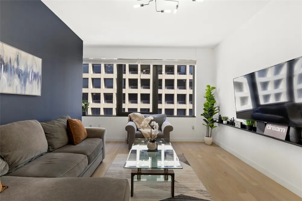 1200 Main Street #1607 Dallas, TX 75202