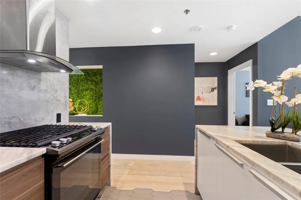 1200 Main Street #1607 Dallas, TX 75202
