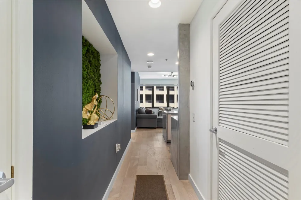 1200 Main Street #1607 Dallas, TX 75202