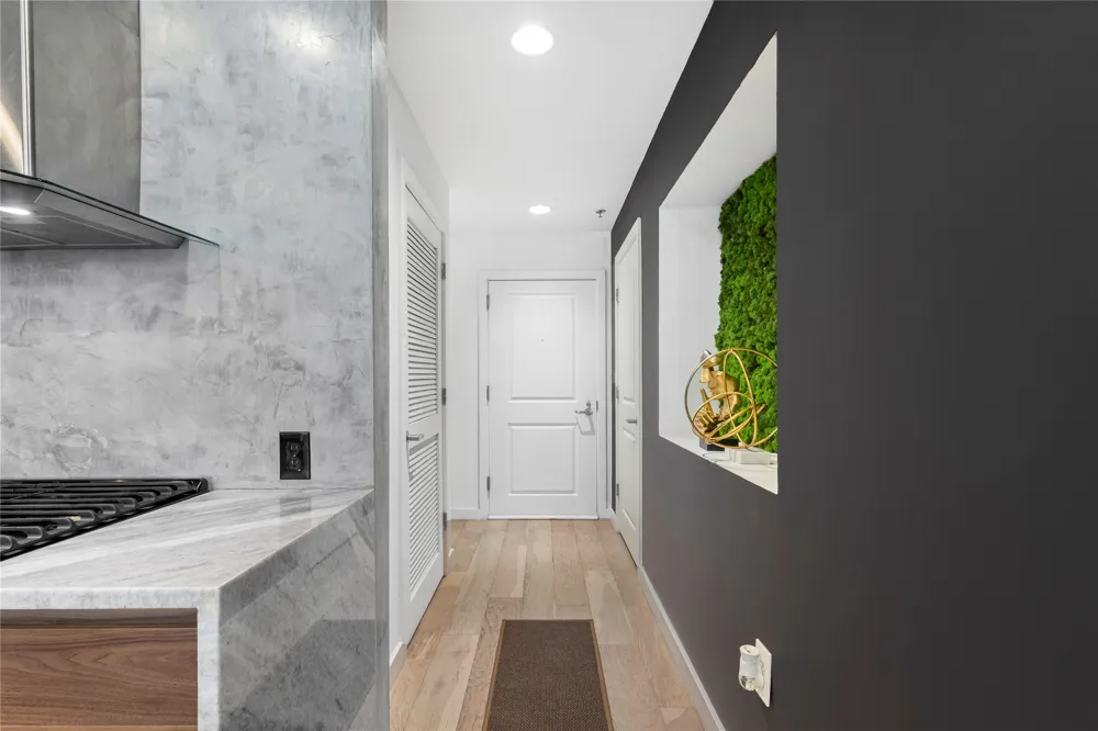 1200 Main Street #1607 Dallas, TX 75202