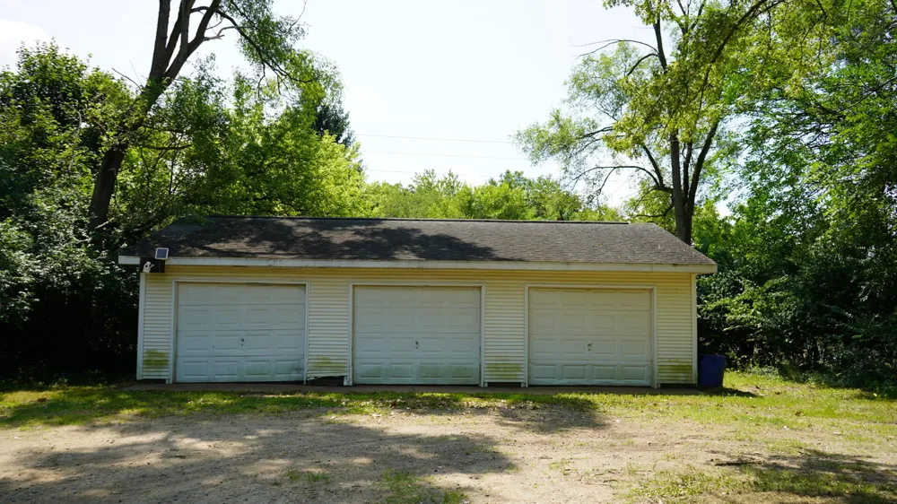 433 E South Street Jackson, MI 49203