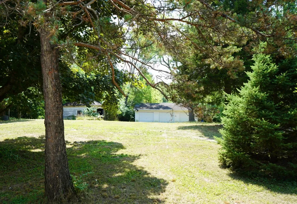 433 E South Street Jackson, MI 49203